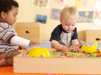 蒙頭吃緊急避孕藥不可取，撤退性出血出現(xiàn)和持續(xù)時(shí)間在這